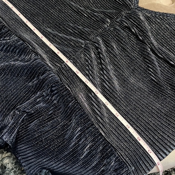 A love story brand navy blue and silver metallic ruched front peplum cami tank - Picture 10 of 14